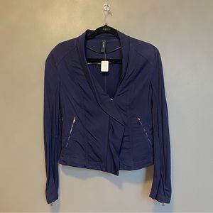 Marccain bomber jacket with 2 ways zippers.  Zippered pockets, sleeves 1122